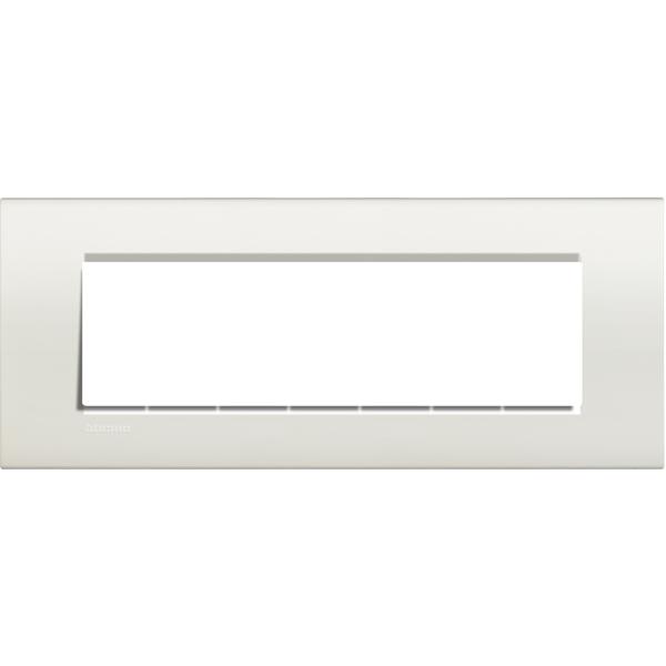 Placa embellecedora Livinglight de color Blanco - 7mod