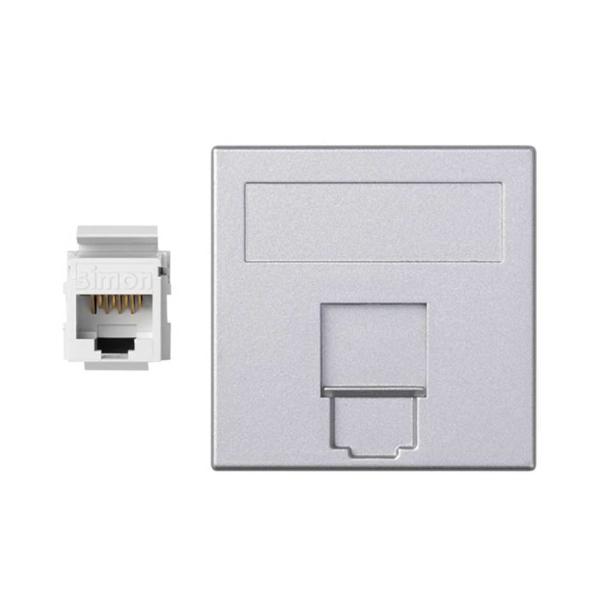 Placa de voz y datos plana con guardapolvo de 1 elemento con 1 RJ45 categoría 6 UTP aluminio Simon 500 Cima