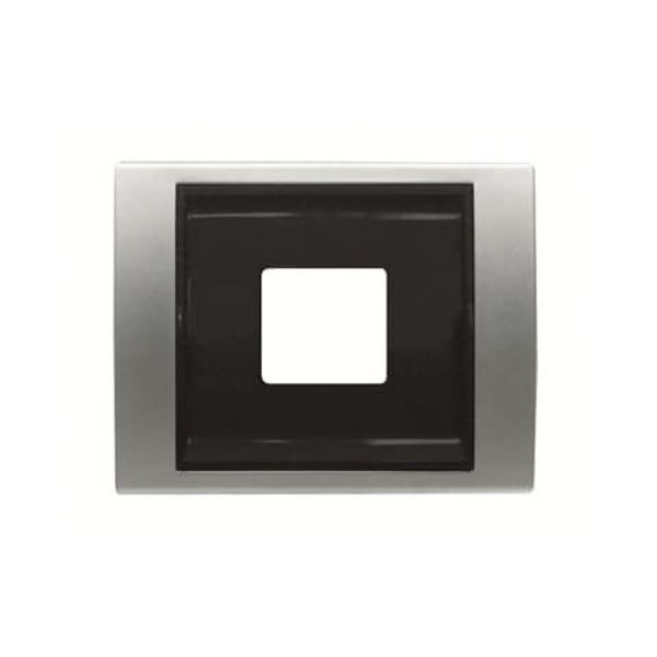 TAPA CARGADOR USB SKY NIESSEN TITANIO